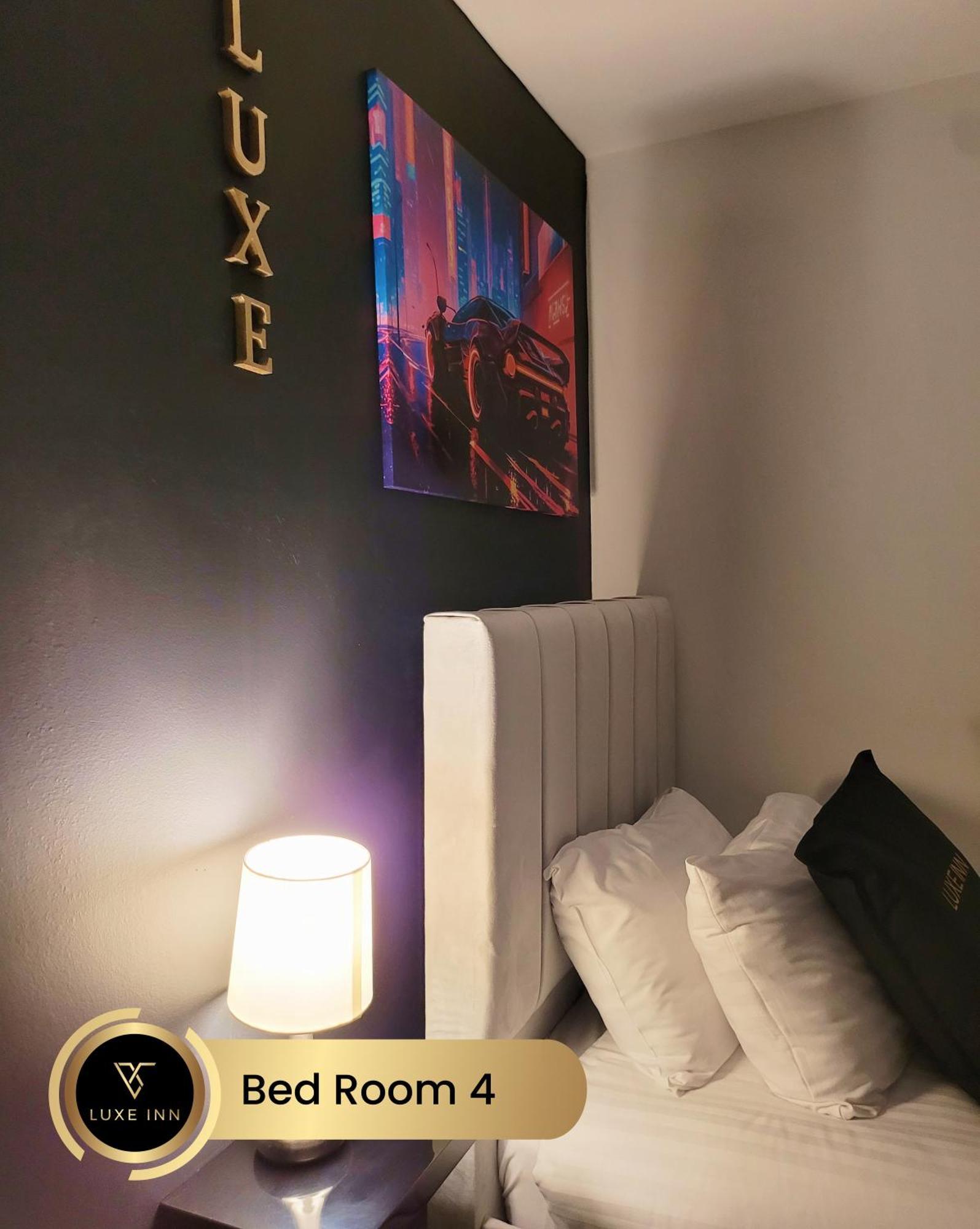 4 Bedroom House, Heathrow Airport, Luxe Inn Colnbrook Luaran gambar