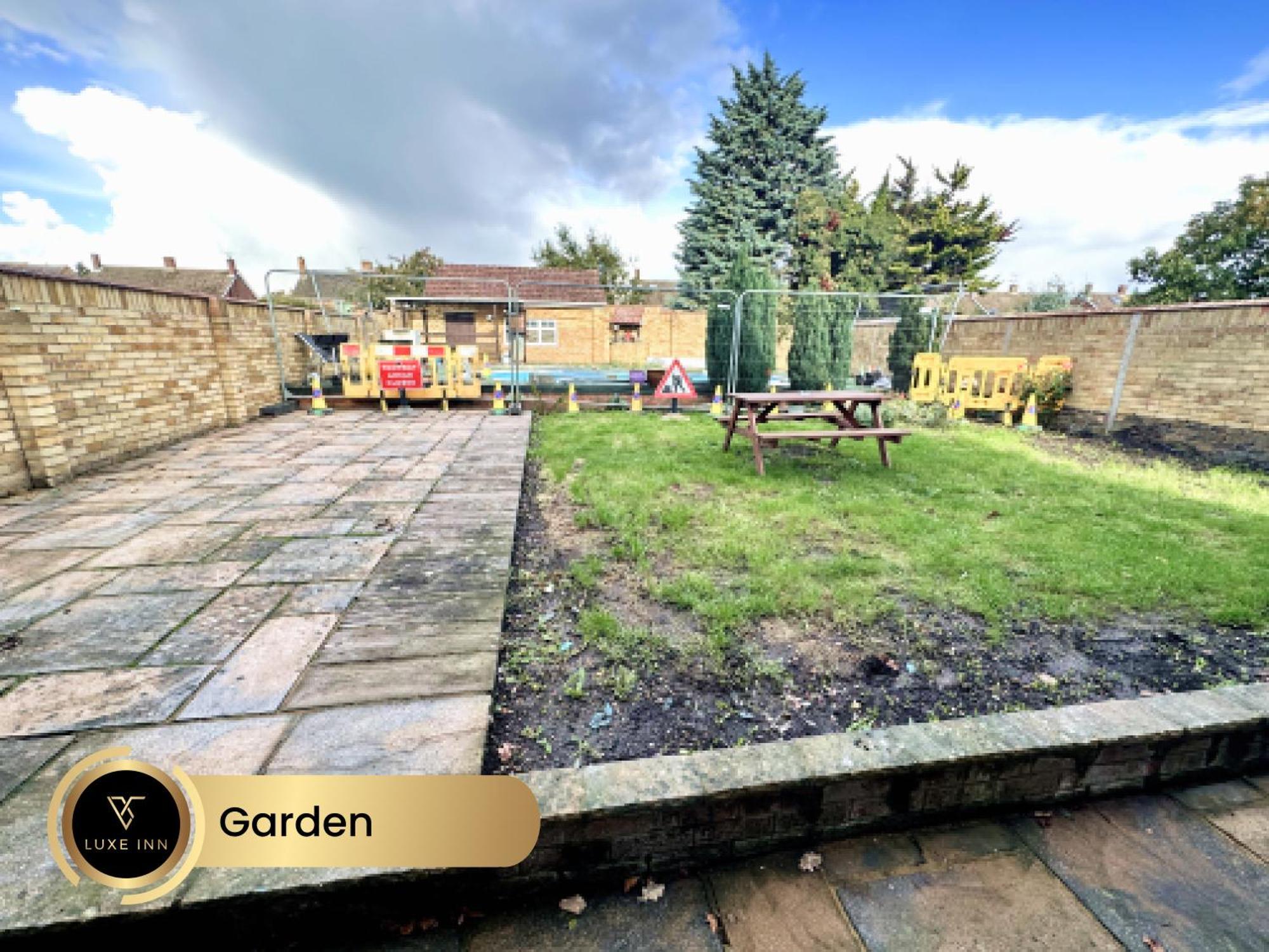 4 Bedroom House, Heathrow Airport, Luxe Inn Colnbrook Luaran gambar