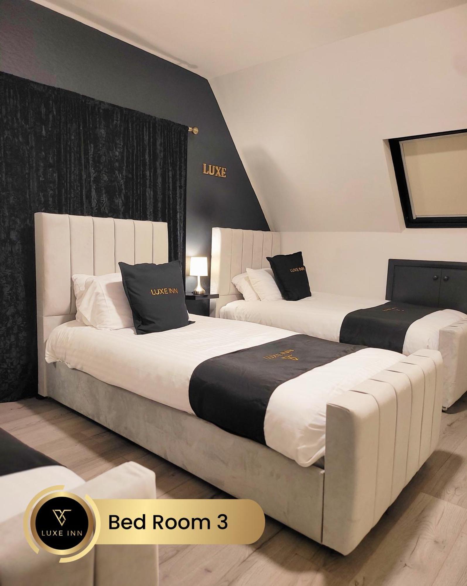 4 Bedroom House, Heathrow Airport, Luxe Inn Colnbrook Luaran gambar