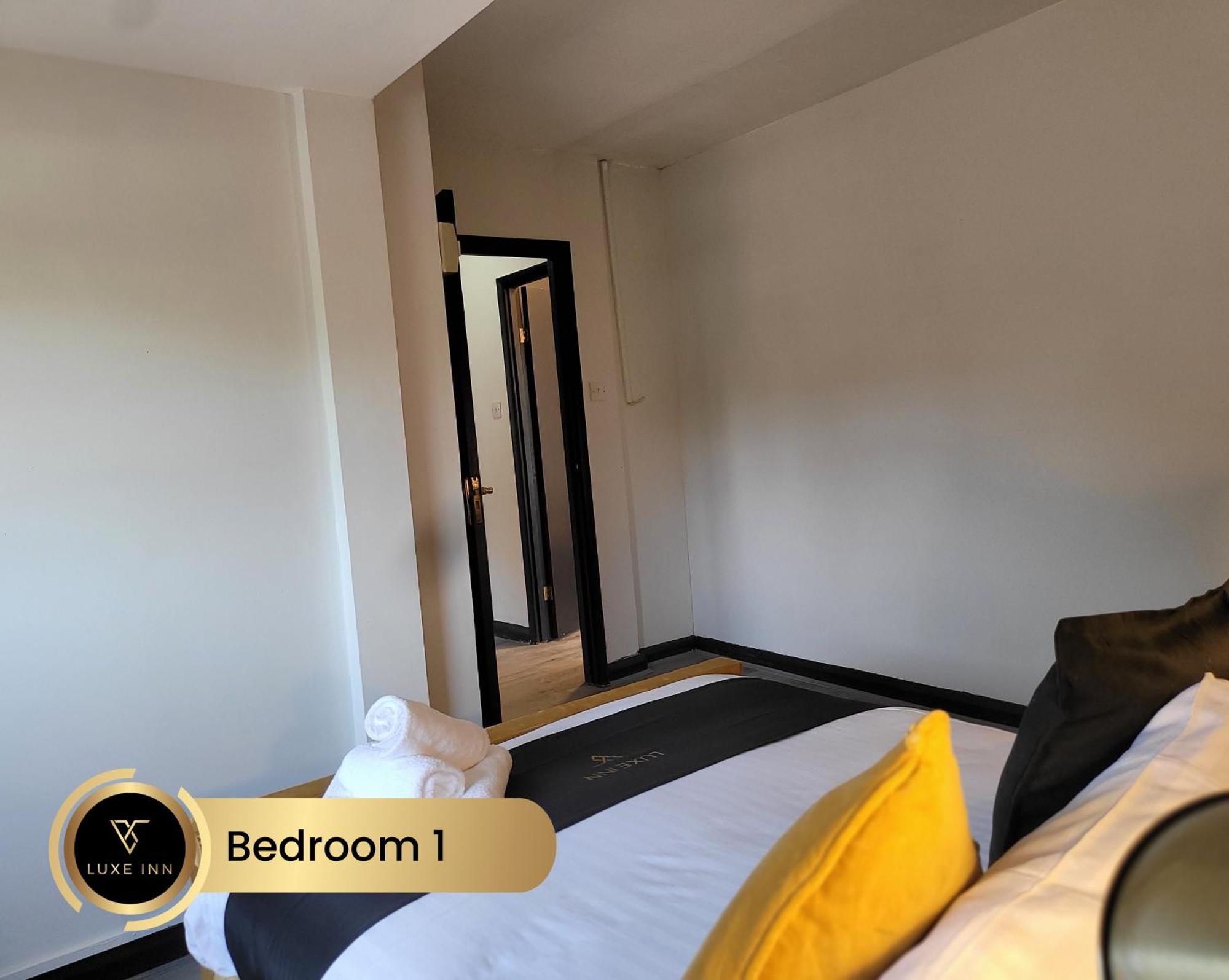 4 Bedroom House, Heathrow Airport, Luxe Inn Colnbrook Luaran gambar