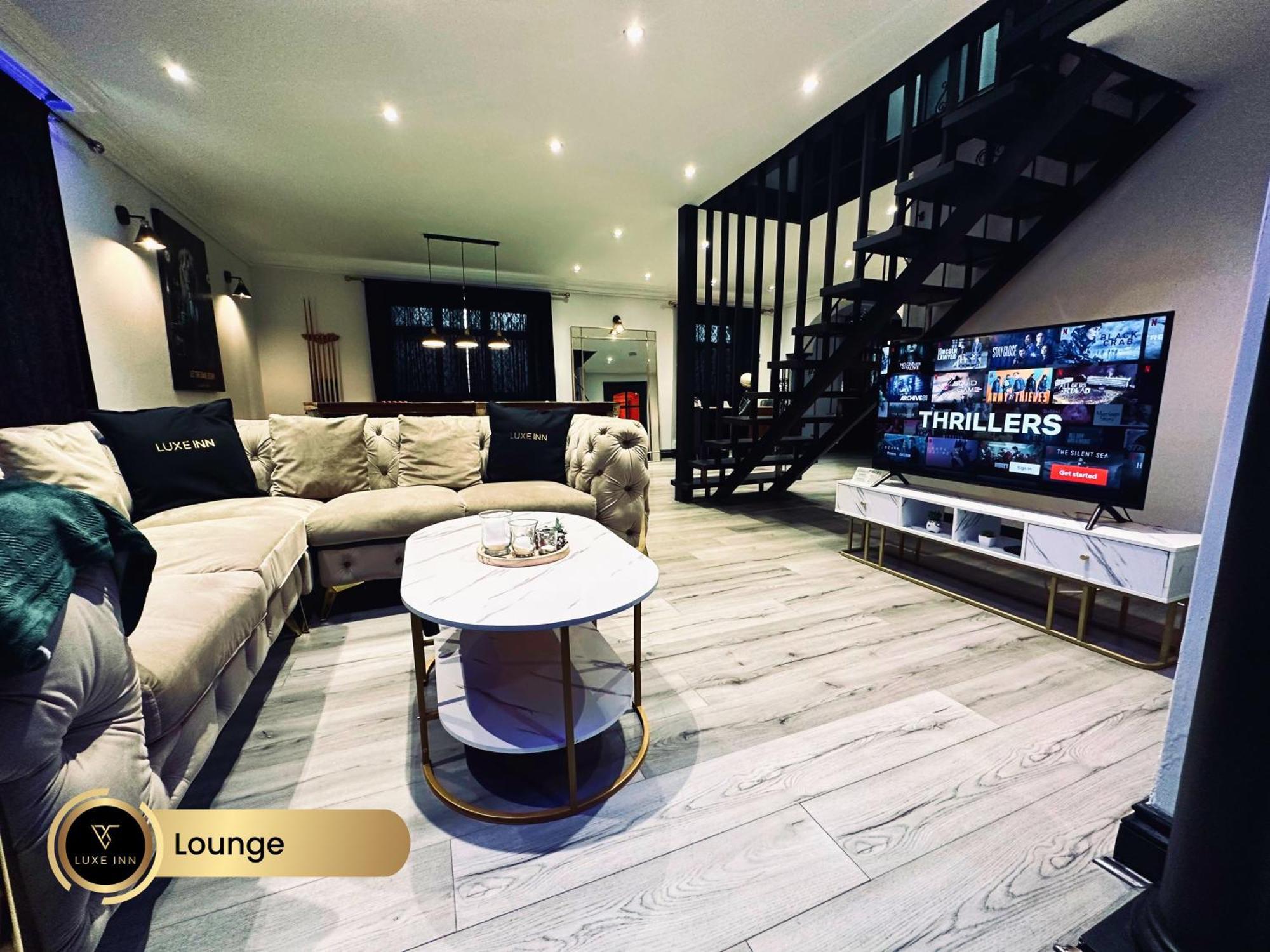 4 Bedroom House, Heathrow Airport, Luxe Inn Colnbrook Luaran gambar