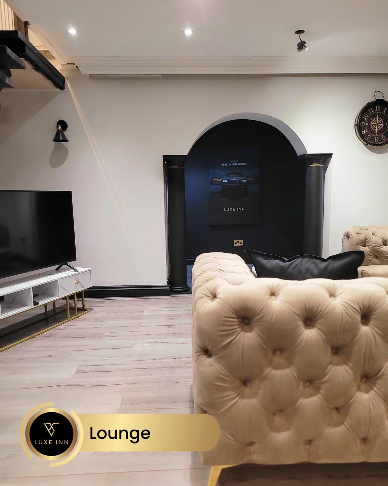 4 Bedroom House, Heathrow Airport, Luxe Inn Colnbrook Luaran gambar